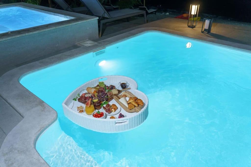 Nikkon Luxury Living Villa Arvi  Luaran gambar
